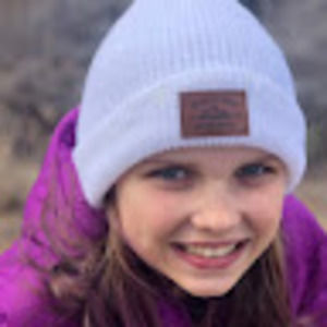 Meet your Posher, Maya